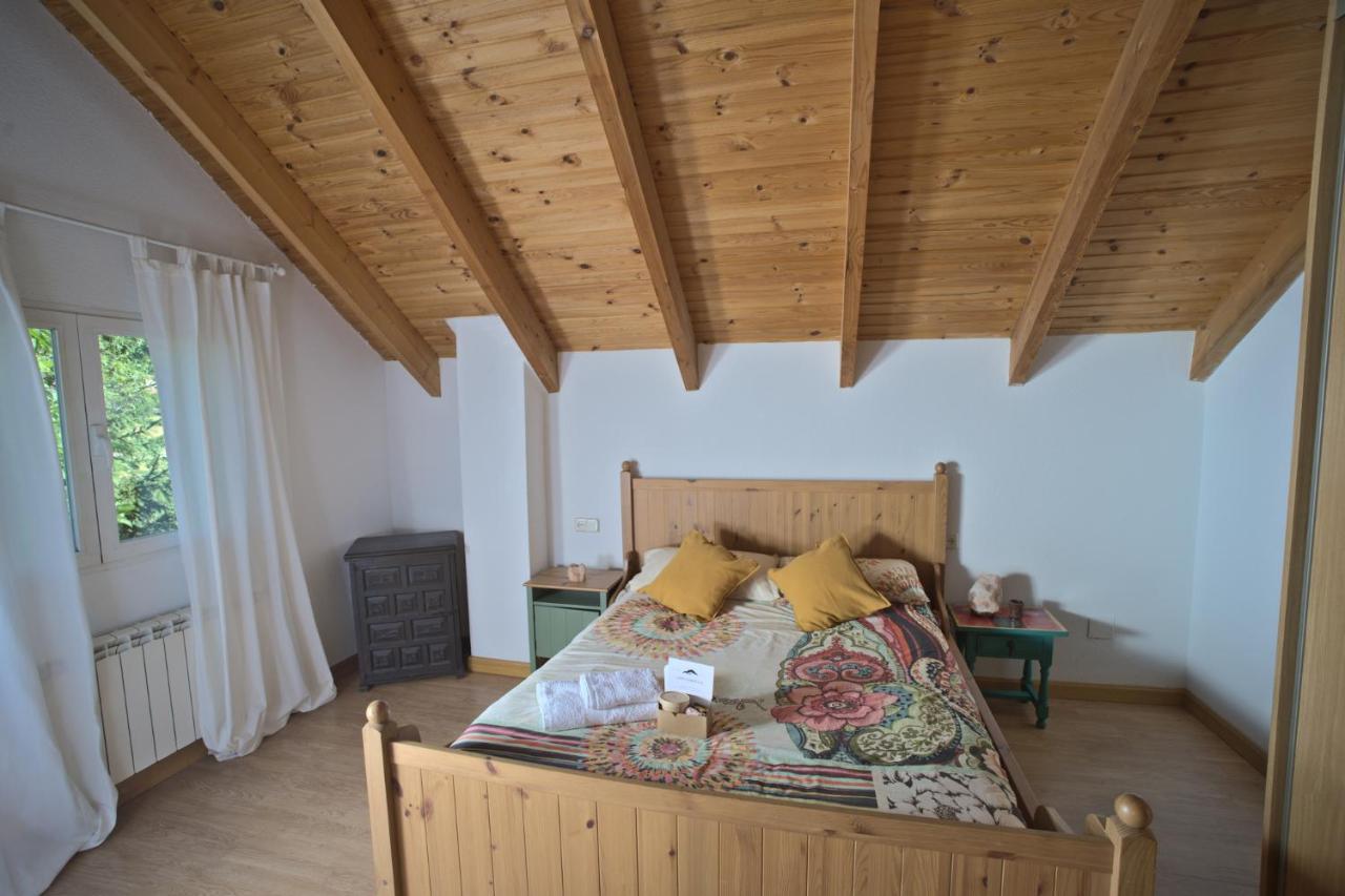 Casa Con Jardin, 4 Habitaciones Y Mucho Encanto En Cercedilla Luaran gambar